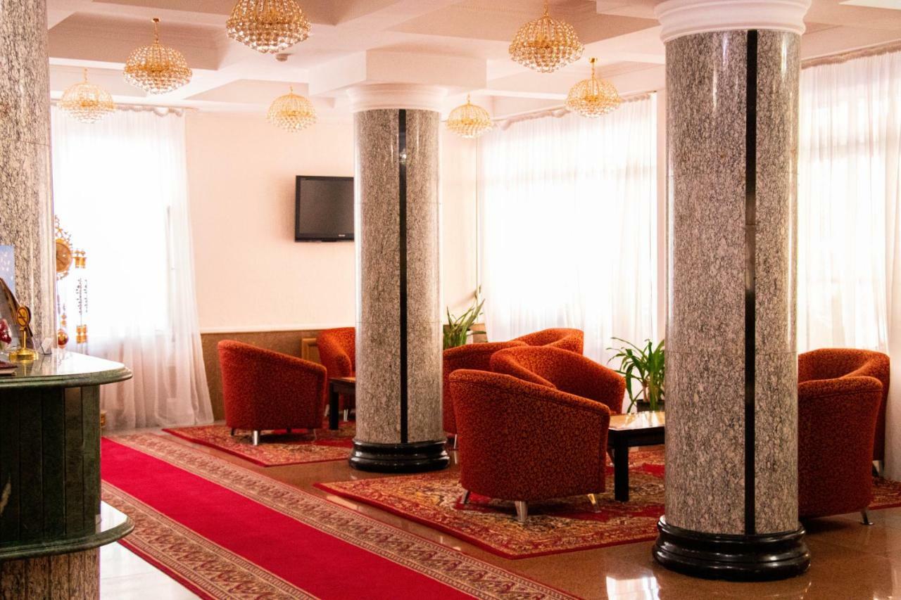 Altyn Dala Hotel Astana Exterior foto
